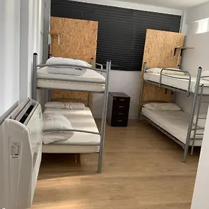  Hostel Bilbao Central Rooms
